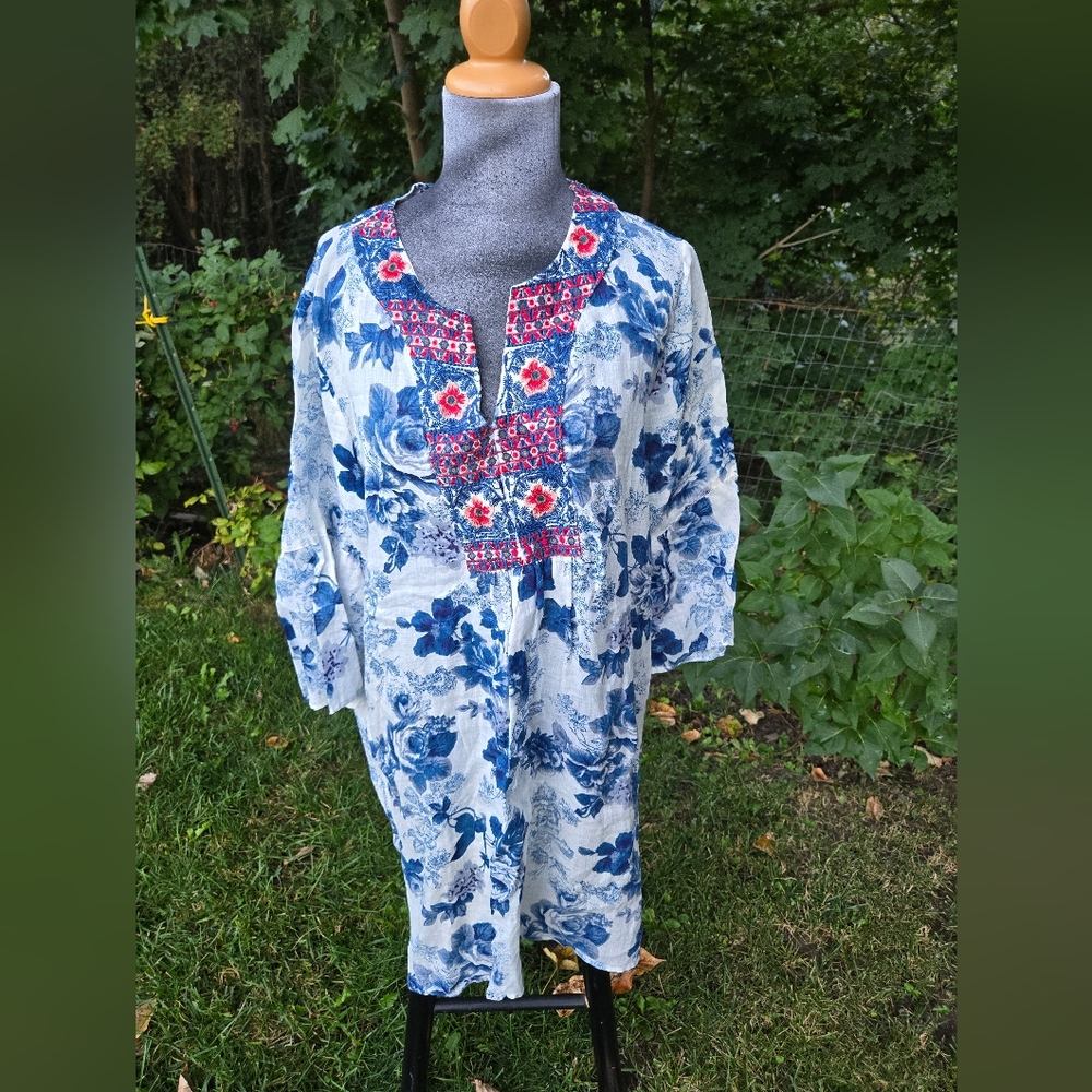 Johnny Was Blue and White Floral Tunic